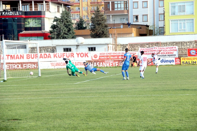 16 Mayıs Şehir stadyumunda