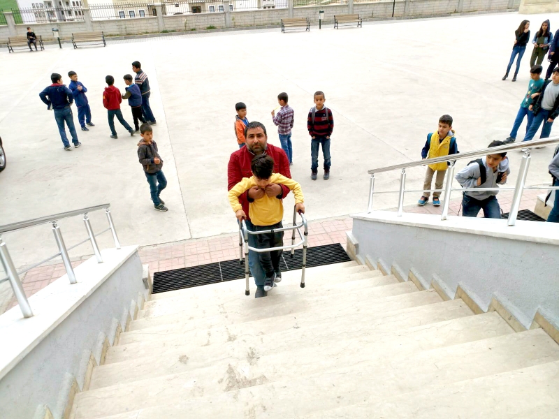 Yenişehir İlkokulunda eğitim gören