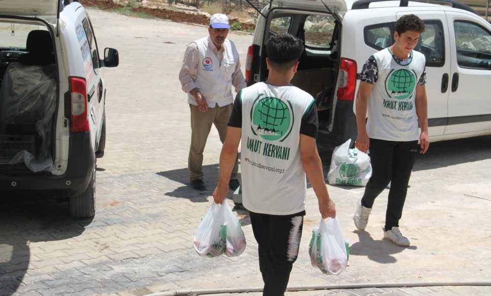 midyat’ta yetim ve muhtaç ailelere kurban eti dağıtıldı