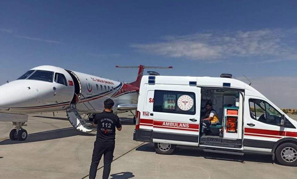 ambulans uçak 3 bebek için havalandı