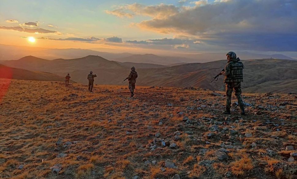 suriye sınırında 1’i örgüt elemanı 2 kişi yakalandı