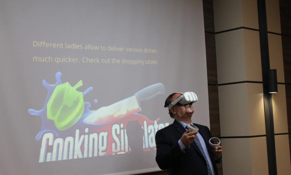 öğrenciler sanal gerçeklik gözlükleri i̇le tecrübelerini arttıracak