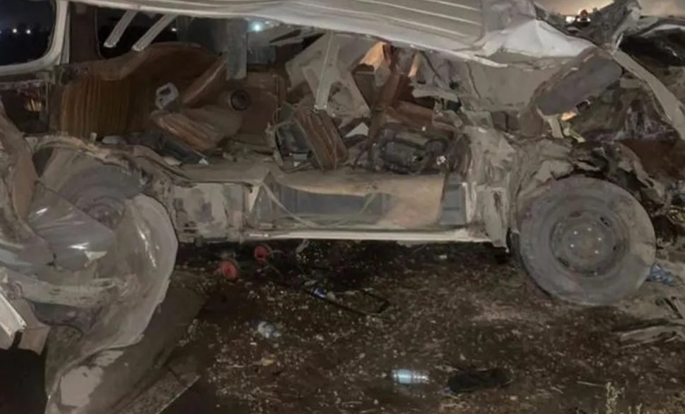 irak’ta trafik kazası: i̇ranlı 16 kişi hayatını kaybetti