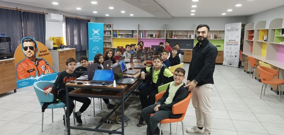 i̇cathane laboratuvarı yeni dönem eğitimlerine başladı