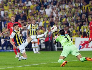 fener kadıköy’de kazandı 4-2