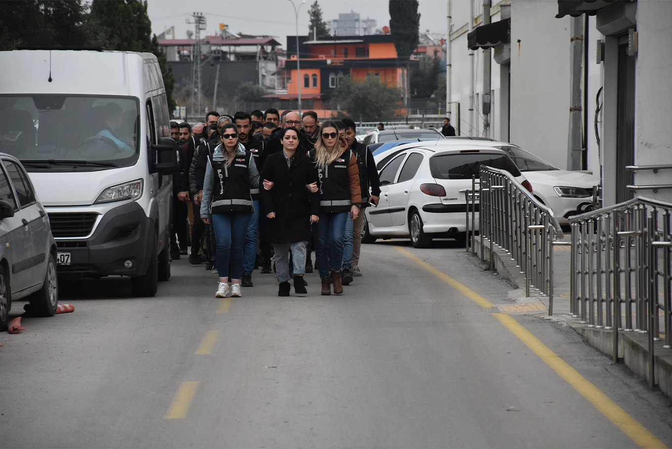 Adana Büyükşehir Belediyesine yönelik,