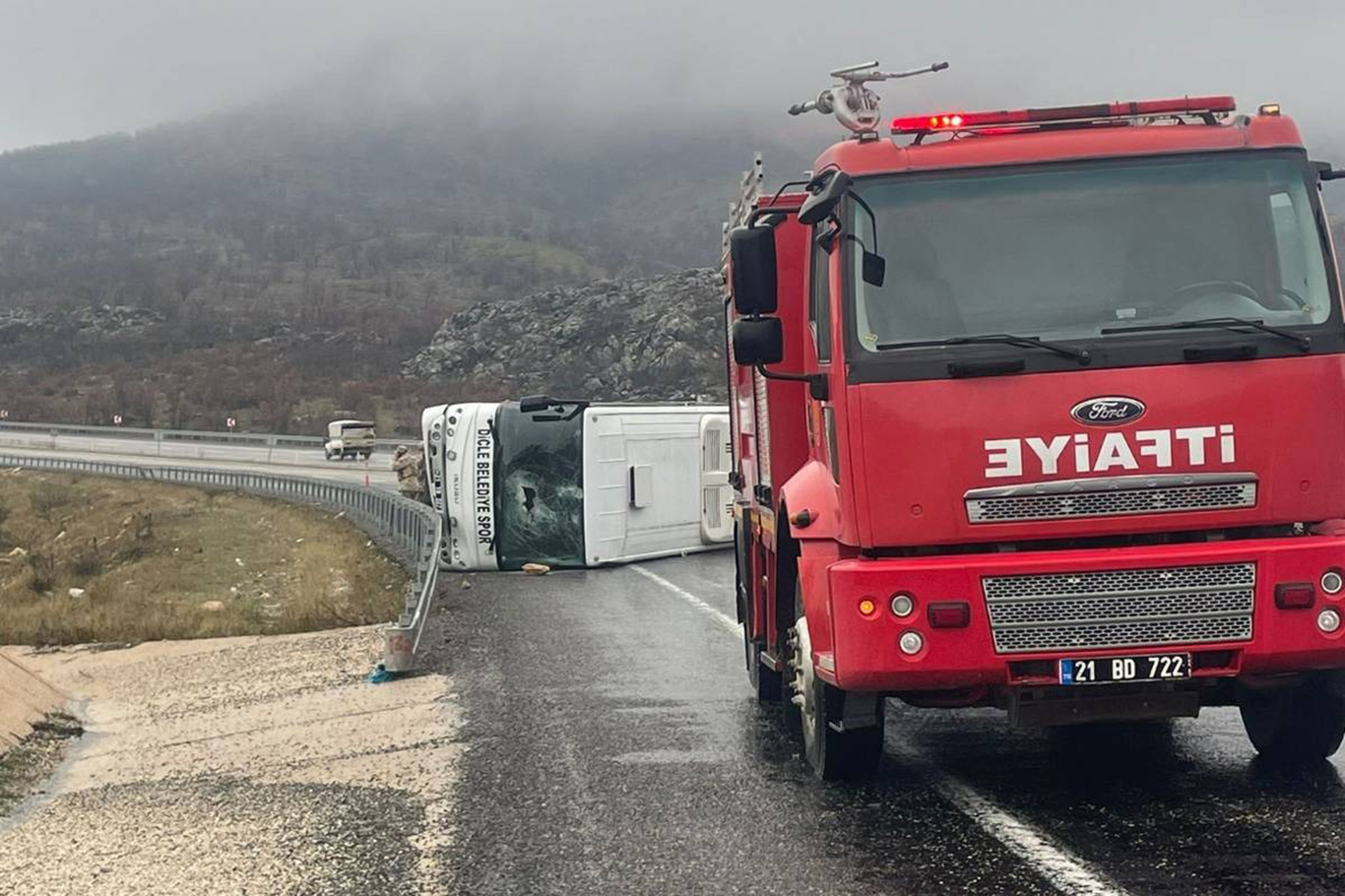 Diyarbakır’da Lice ilçesinde midibüsün