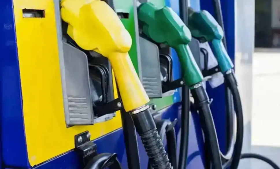 benzine gelen zam pompa fiyatlarına yansıdı