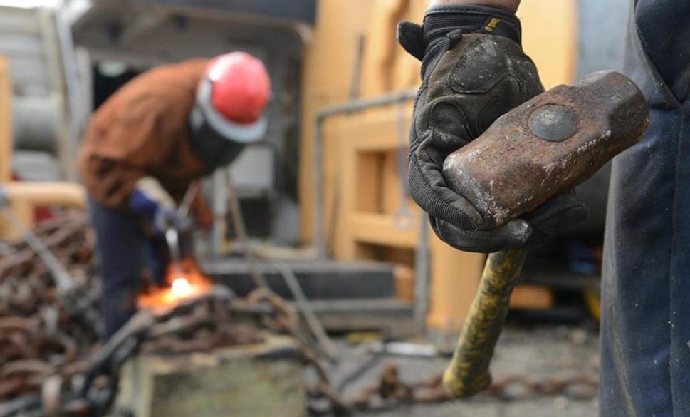 sanayi üretimi yıllık yüzde 1,6 arttı