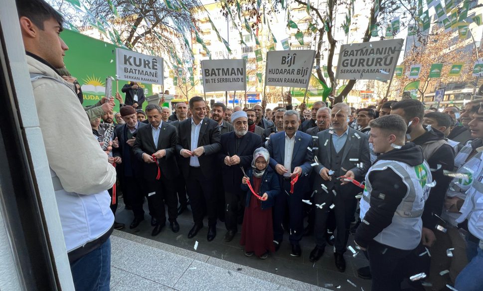 hüda par’dan görkemli seçim lokali açılışı