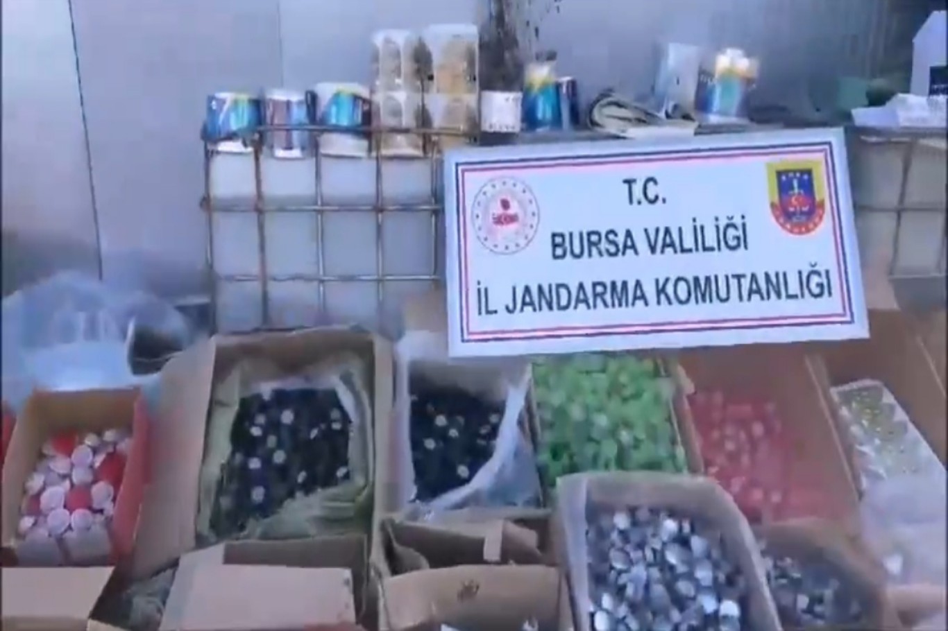 Bursa’da kaçak yağ operasyonunda