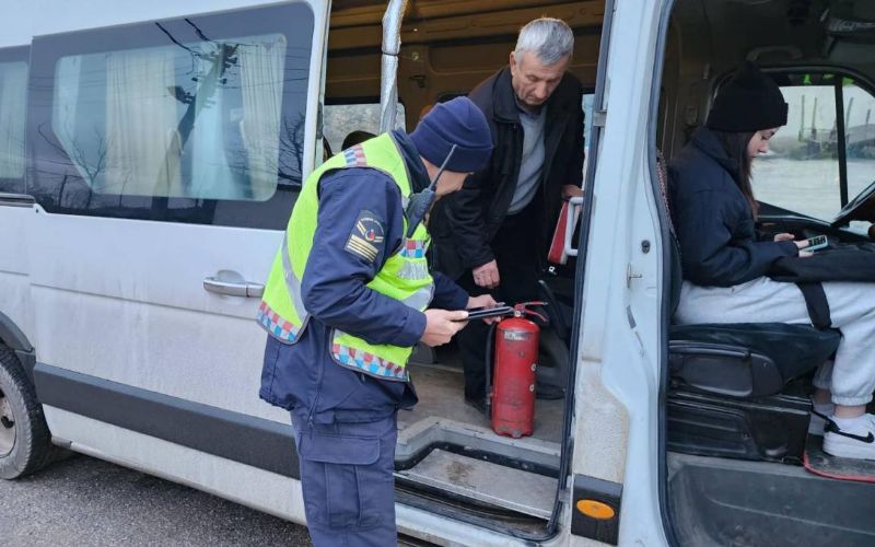 jandarma okul servislerini denetledi