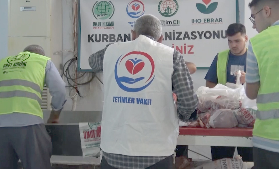 dört yardım kuruluşundan ortak kurban eti organizasyonu