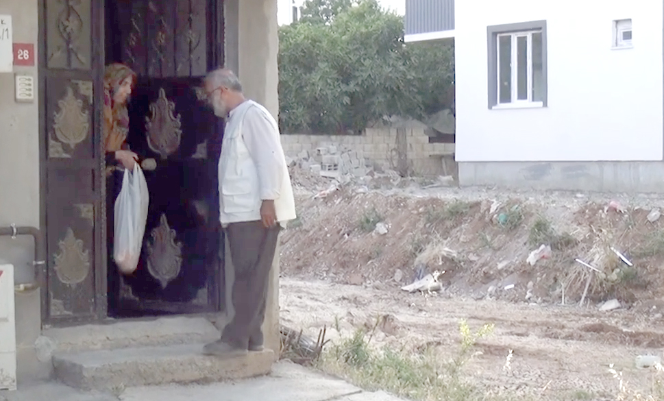 hayır kuruluşları adıyaman’da kurban eti dağıttı