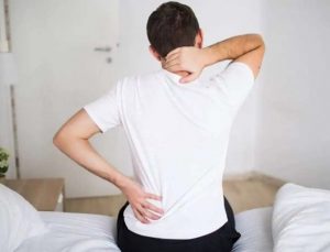 sırt ağrısı omurga tümörü habercisi olabilir