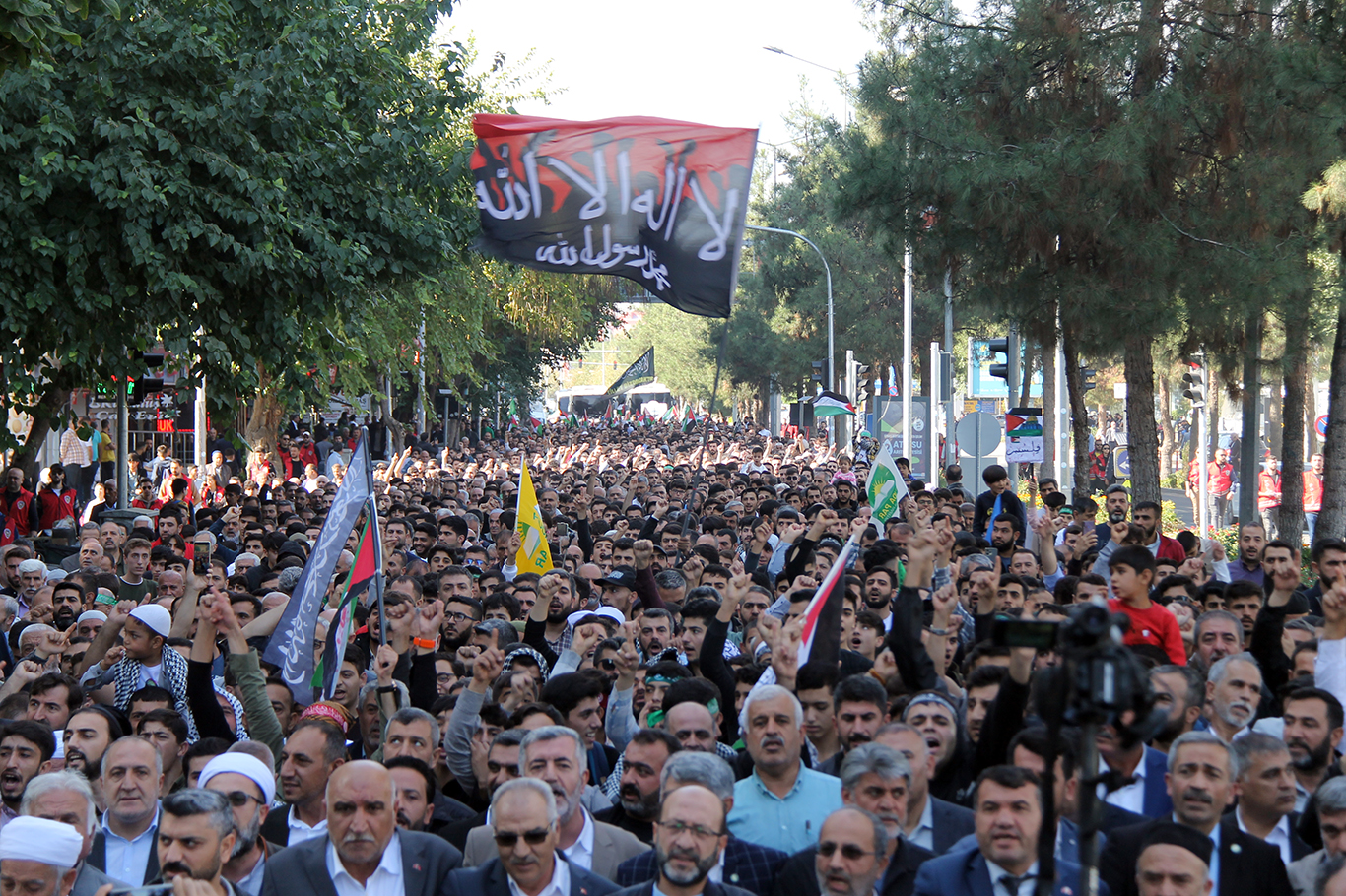 Diyarbakır’da farklı alanlarda hizmetlerde