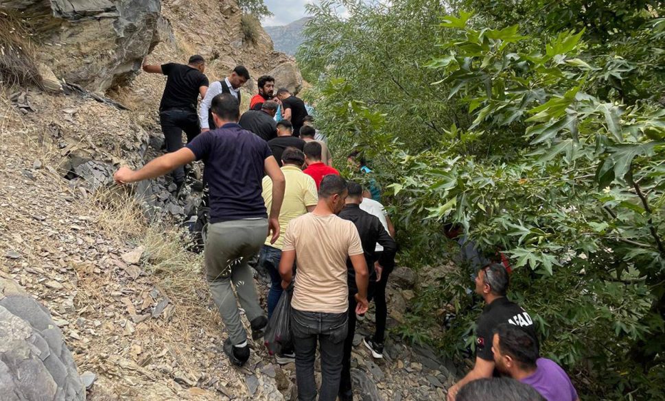 siirt’te suya giren genç boğularak hayatını kaybetti