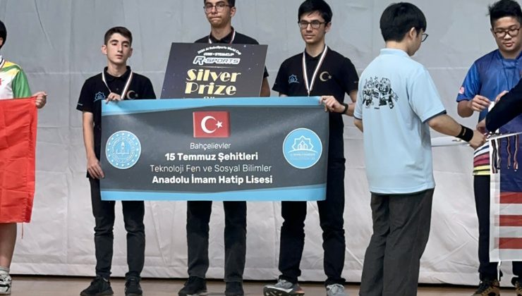 i̇mam hatipliler robot yarışmasında dünya şampiyonu oldular