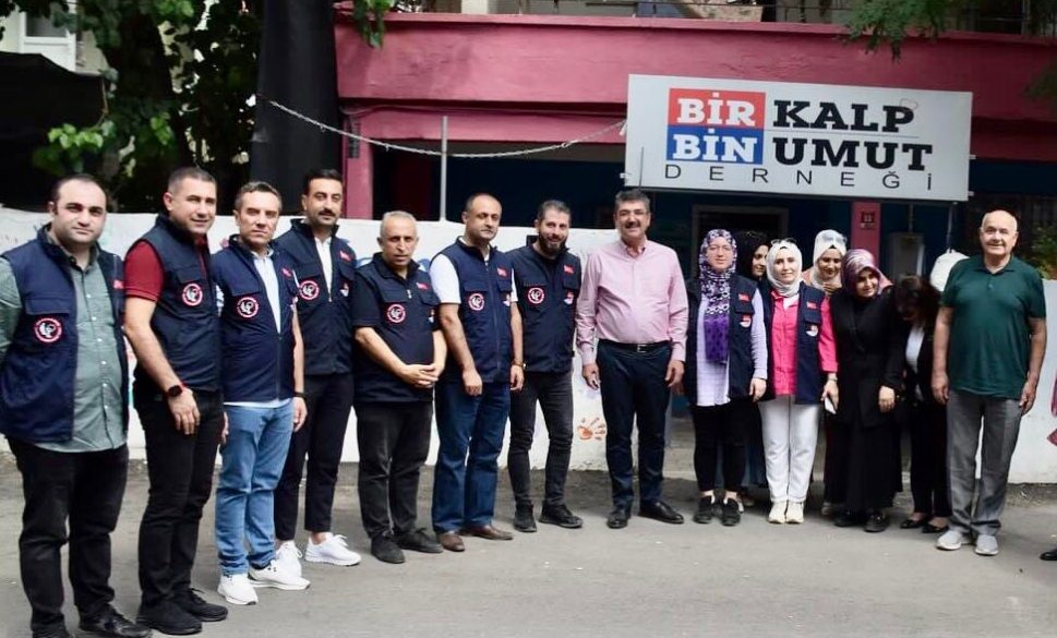 nasiroğlu, bi̇r kalp, bi̇n umut derneği̇ni̇ zi̇yaret etti̇