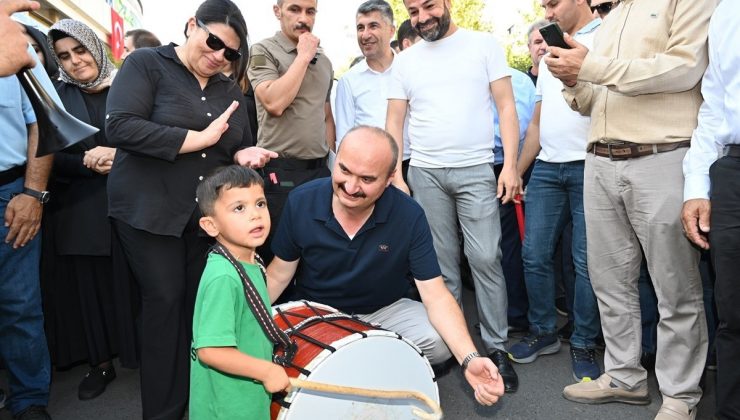 festi̇valleri̇mi̇z sadece eğlence ve kutlamadan i̇baret deği̇l