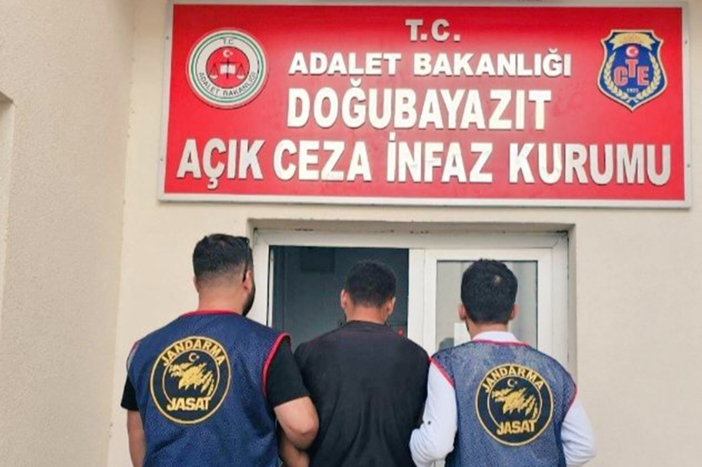 Ağrı’da çeşitli suçlardan kaydı