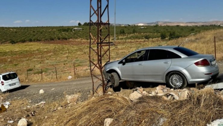 otomobil elektrik direğine çarptı: sürücü hafif yaralandı