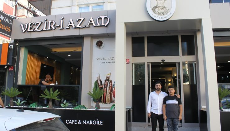 vezi̇r-i̇ azam kafe hi̇zmete açildi