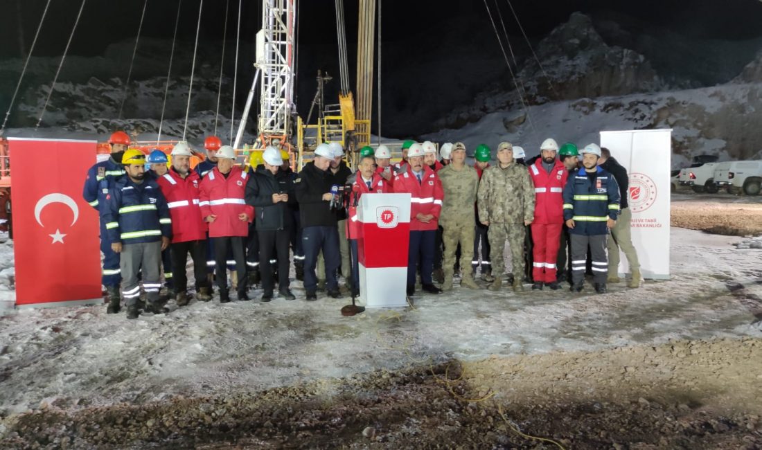 YENİ yılın ilk petrol